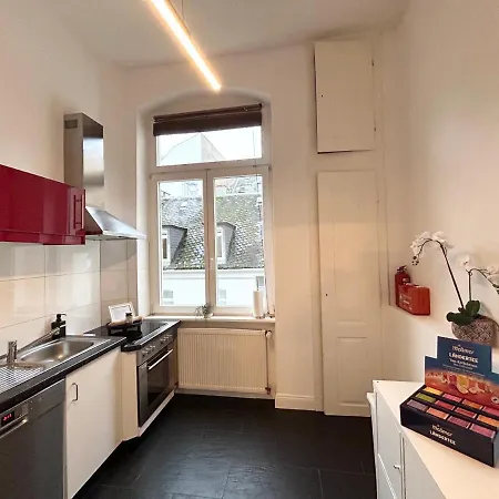 Idee Living: Traumhaftes Altbau - Balkon Apartment *